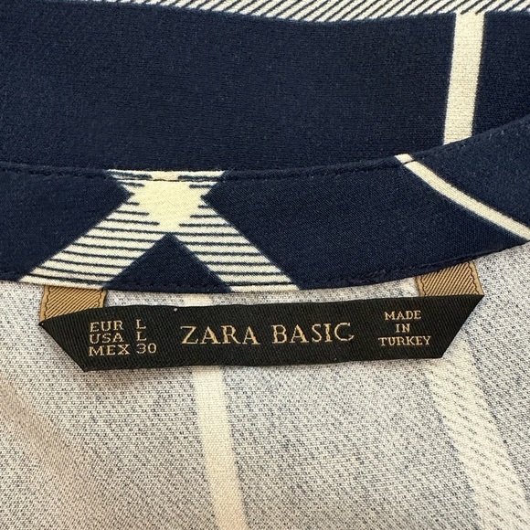 Zara Basic Navy  Blue Work Wear Blouse Top Snap Neck Collar Large Stripes - Picture 6 of 6